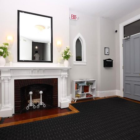 Stylish Newbury Street Studio, #4 Boston Eksteriør billede